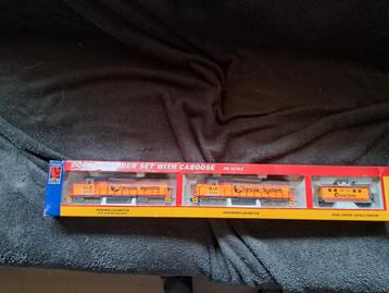 Life-Like Trains Double Header Set met Caboose beschikbaar voor biedingen