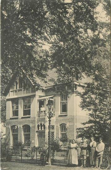 (304-212-045) Sloten NH Pastorie Ned. Herv. Kerk beschikbaar voor biedingen