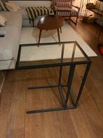 Ikea bijzettafel glas - goede staat, Huis en Inrichting, Tafels | Bijzettafels, 55 tot 75 cm, Rechthoekig, Ophalen, 45 tot 60 cm