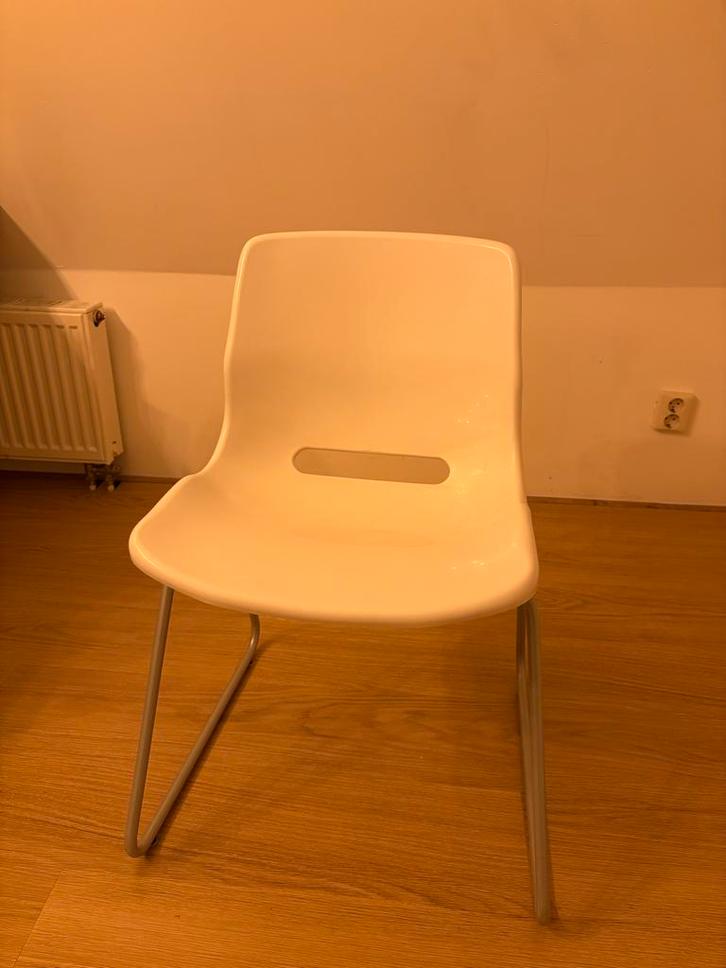 IKEA Snille stoel - wit, Huis en Inrichting, Stoelen, Gebruikt, Eén, Kunststof, Wit, Ophalen of Verzenden