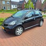 Toyota Aygo 1.0 12V Vvt-i 5DRS 2010 Zwart apk 5 juli 2024, Auto's, Origineel Nederlands, Te koop, Benzine, 4 stoelen