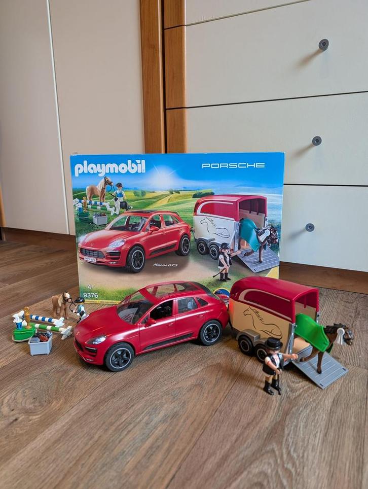 Playmobil prosche + aanhanger (9376), Kinderen en Baby's, Speelgoed | Playmobil, Zo goed als nieuw, Complete set, Ophalen of Verzenden
