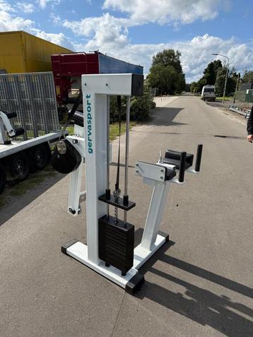 Glute kickback machine beschikbaar voor biedingen