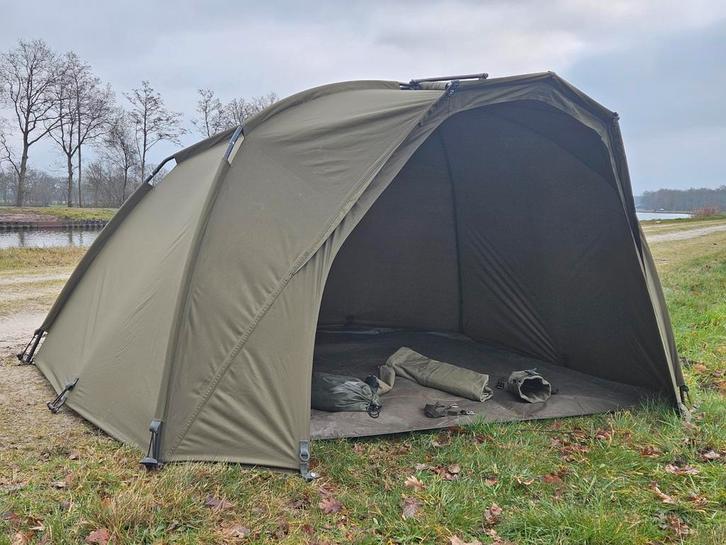 Trakker Tempest Air V2 brolly, Watersport en Boten, Hengelsport | Karpervissen, Gebruikt, Overige typen, Ophalen of Verzenden
