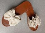 Slippers met strik nieuw, Slippers, Wit, Nieuw, Ophalen of Verzenden