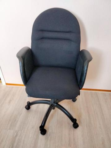 Ikea Bureau stoel beschikbaar voor biedingen