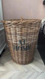 Rieten wasmand in perfecte staat, Huis en Inrichting, Ophalen, Mand, Rond, Zo goed als nieuw