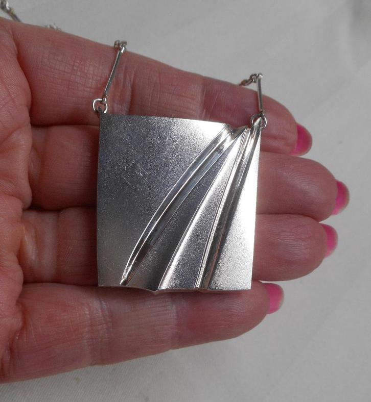 Matti Hyvarinen zilveren modernistische collier nr.188, Sieraden, Tassen en Uiterlijk, Antieke sieraden, Ketting, Zilver, Verzenden