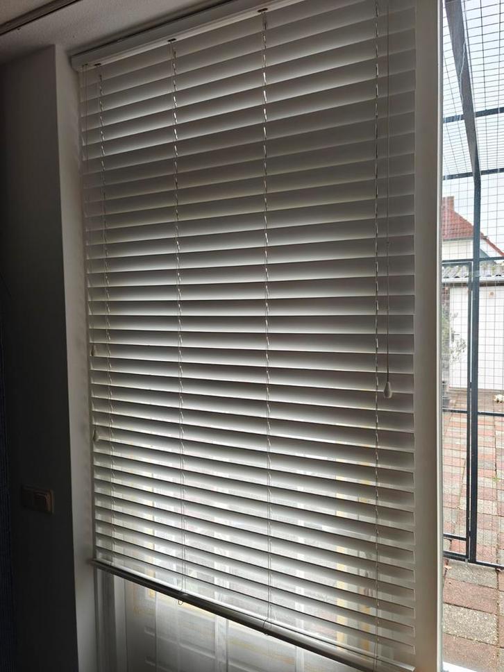 Breede witte kunststof jaloezie 103,5 X 172cm - 5cm lamel, Huis en Inrichting, Stoffering | Gordijnen en Lamellen, 150 tot 200 cm