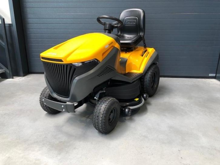 Stiga Tornado 7108 W zitmaaier, Tuin en Terras, Zitmaaiers, Zo goed als nieuw, 90 tot 120 cm, Elektrische starter, Ophalen