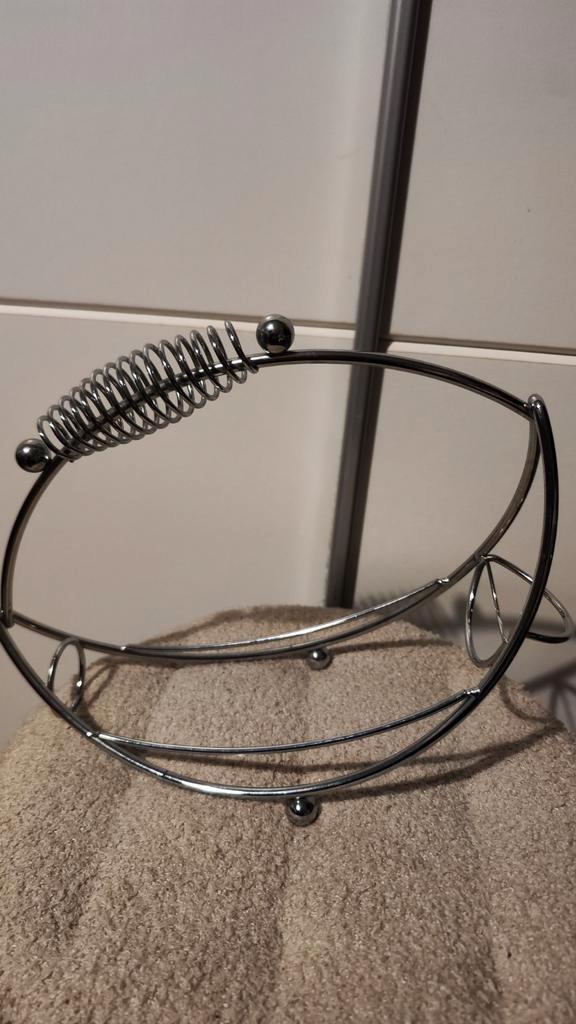 Stijlvolle wijnfles houder, Huis en Inrichting, Woonaccessoires | Wijnrekken, Zo goed als nieuw, Minder dan 50 cm, Metaal, Minder dan 5 flessen