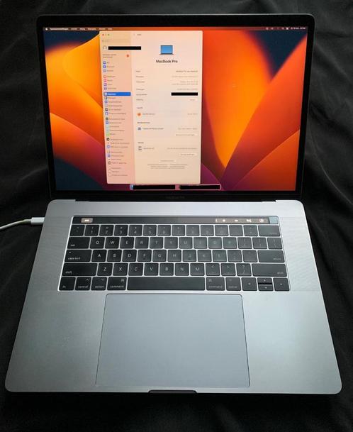 Macbook Pro 15 inch (2017) - touchbar - retina beeldscherm, Computers en Software, Apple Macbooks, Zo goed als nieuw, Ophalen