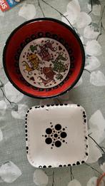 Schaaltijes met stippen, Ophalen