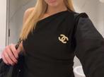Vintage chanel broche, Sieraden, Tassen en Uiterlijk, Verzenden, Zo goed als nieuw, Zilver, Overige materialen