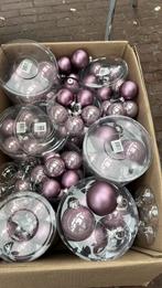 Kersballen grote doos ! Nieuw 57 en 80 mm LILA, Diversen, Kerst, Ophalen of Verzenden
