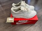 Nike Air Max 1 Rub Away White Khaki, Ophalen of Verzenden, Zo goed als nieuw, Overige kleuren