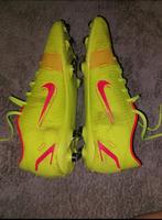 Nike voetbal schoenen, Ophalen, Zo goed als nieuw, Schoenen