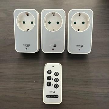 Slimme stekkers | Home Easy Remote Control beschikbaar voor biedingen