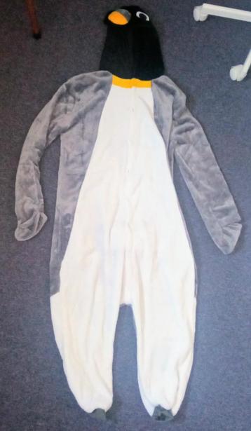 Onesie Pinguin van FeestinjeBeest maat XS-S beschikbaar voor biedingen