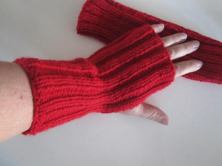 Kerst: Polswarmers maat M / L, Diversen, Kerst, Nieuw, Ophalen