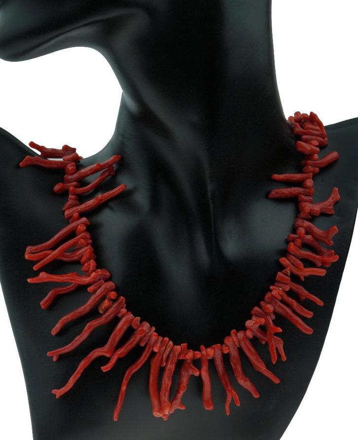 Bloedkoraal stokjes takjes ketting antiek 14k gouden slot, Sieraden, Tassen en Uiterlijk, Antieke sieraden, Ketting, Goud, Met edelsteen