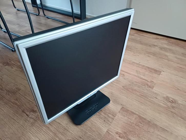 Twee beeldschermen: Acer & Philips, Computers en Software, Monitoren, Gebruikt, 60 Hz of minder, DVI, VGA, LED, Overige resoluties