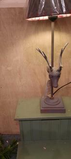 Tafellamp met hertenkopje op voet, Ophalen of Verzenden