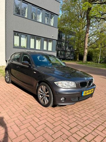 BMW 1-Serie (e87) 1.6 I 116 Grijs