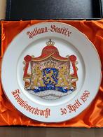 4 abdicatie borden Juliana Beatrix Royal stafford 0/3000, Ophalen of Verzenden, Nieuw, Servies