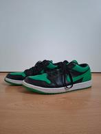 Jordan 1 Low GS Lucky Green, Kleding | Heren, Schoenen, Overige kleuren, Nike, Ophalen of Verzenden, Sneakers of Gympen
