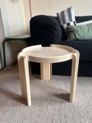 Kartell giotto stoppino bijzettafel space age  beschikbaar voor biedingen