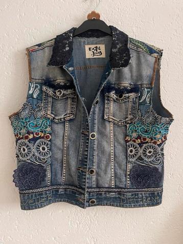 Desigual denim patchwork boho gilet maat 44/46  beschikbaar voor biedingen