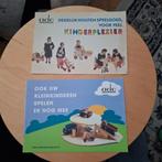 Twee ado folders late periode sociale werkplaats speelgoed, Ophalen of Verzenden