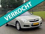 Opel Vectra 1.8-16V Cosmo /Navi/Airco/LM-Velgen/, Auto's, Opel, Voorwielaandrijving, Navigatiesysteem, Gebruikt, 1295 kg