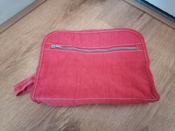 Rode toilettas beschikbaar voor biedingen