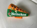 Heineken toeter met 30 buttons van EK en WK voetbal, Verzamelen, Speldjes, Pins en Buttons, Nieuw, Sport, Ophalen of Verzenden