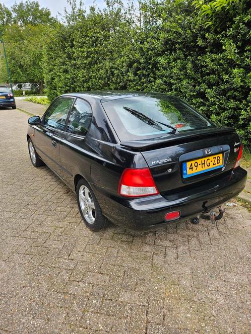 Hyundai Accent 1.3 I 3DR 2002 Zwart rally uitvoering, Auto's, Hyundai, Particulier, Accent, Benzine, C, Hatchback, Handgeschakeld