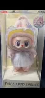 Labubu fall into spring limited edition, Ophalen of Verzenden, Nieuw