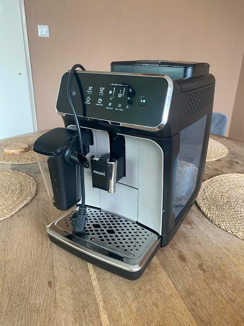 Philips latte go 2300 serie espresso koffiemachine, Witgoed en Apparatuur, Koffiezetapparaten, Gebruikt, Gemalen koffie, Koffiebonen