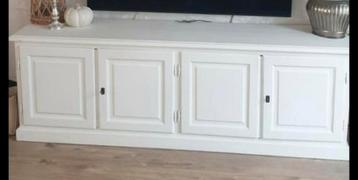Dressoir  beschikbaar voor biedingen