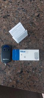 NiceFlo afstandbediening voor poort of garagedeur, Ophalen of Verzenden, Gebruikt