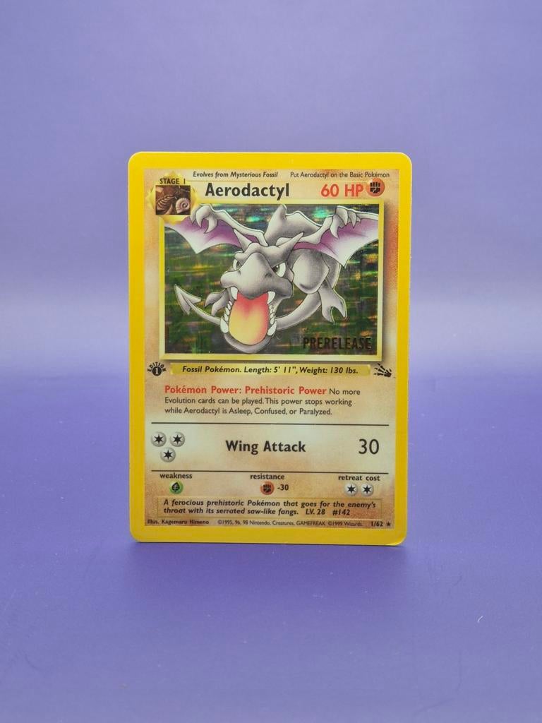 Aerodactyl Pre-Release - 1st Edition Fossil 1/62, Hobby en Vrije tijd, Verzamelkaartspellen | Pokémon, Ophalen of Verzenden, Gebruikt