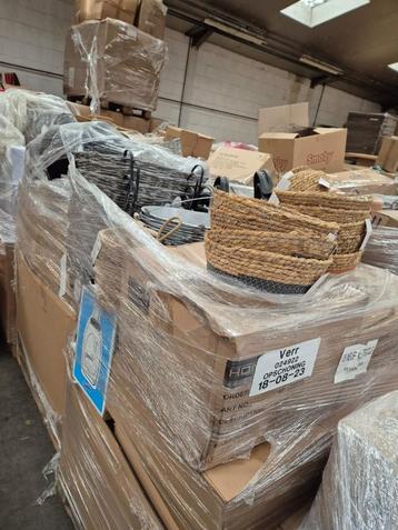 Mix pallets decoratie bloembakken divers beschikbaar voor biedingen