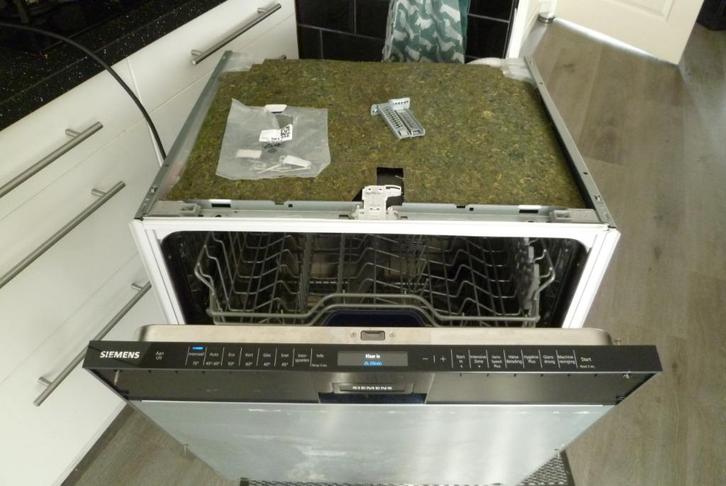 zgan luxe siemens vaatwasser wifi inbouw vaatwasser, Witgoed en Apparatuur, Vaatwasmachines, Zo goed als nieuw, Inbouw, 85 tot 90 cm