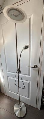 Vloerlamp met een leeslamp, Huis en Inrichting, Lampen | Vloerlampen, Ophalen, Zo goed als nieuw, Overige materialen, 100 tot 150 cm