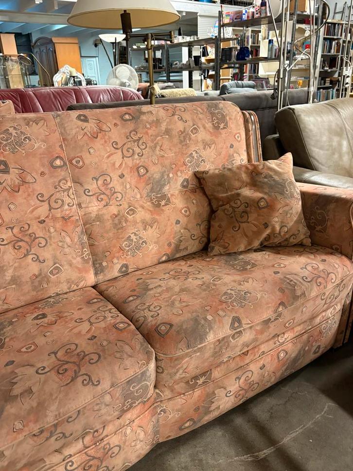 Leuke Tweepersoonsbank met Bloemenmotief, Huis en Inrichting, Banken | Bankstellen, Gebruikt, Rechte bank, Tweepersoons, 150 tot 200 cm