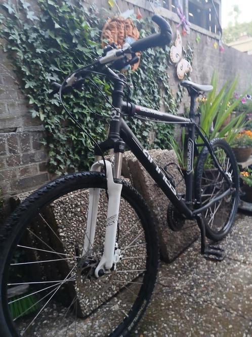 Arinos Bumper MTB topkwaliteit en als nieuw! (Model ''14), Fietsen en Brommers, Fietsen | Mountainbikes en ATB, Zo goed als nieuw