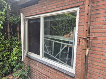 Kozijn, compleet met glas 200x135 beschikbaar voor biedingen