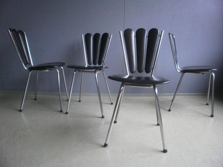 60s-70s eettafelstoelen chroombuis, zwart skai, Huis en Inrichting, Stoelen, Gebruikt, Drie, Metaal, Overige materialen, Zwart