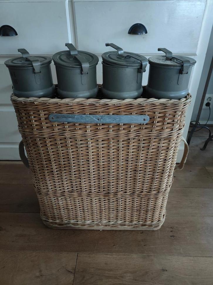 Militaire Minutiedrager met 4 Kokers, Huis en Inrichting, Woonaccessoires | Kisten, Gebruikt, Minder dan 50 cm, Minder dan 50 cm